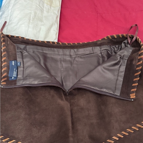 💥HOST PICK💥 Vintage Retro Tristan & Iseut Brown Suede Skirt, Stitch Detailing 💥 - Picture 15 of 15